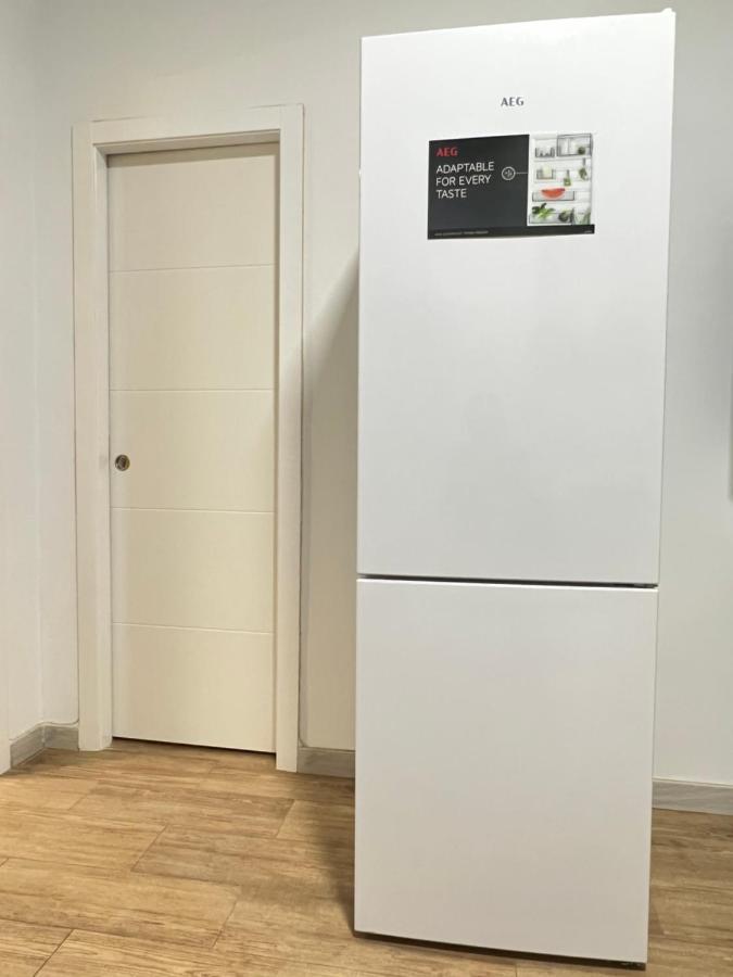 New Camp Nou Apartment/Diret Airport,Beautiful L'Hospitalet de Llobregat Buitenkant foto