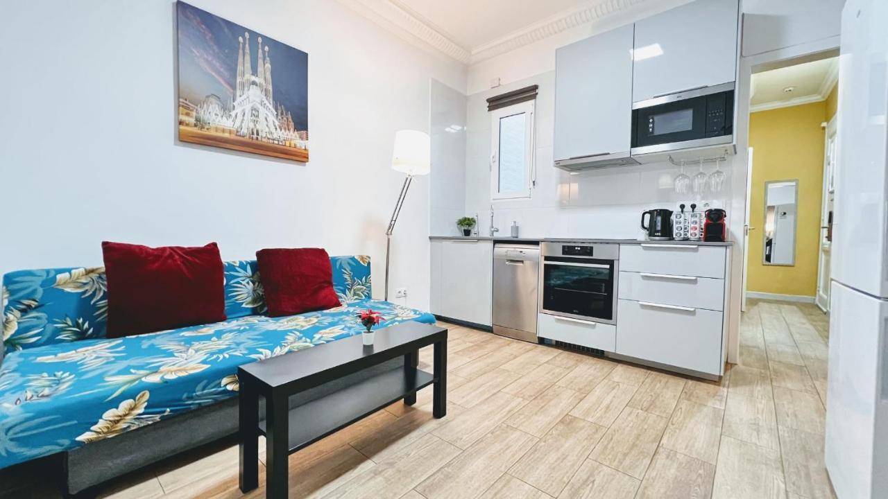 New Camp Nou Apartment/Diret Airport,Beautiful L'Hospitalet de Llobregat Buitenkant foto